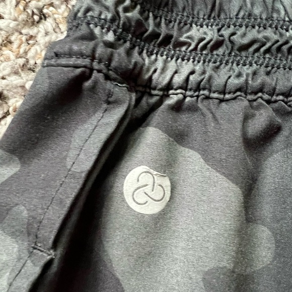 Zella Camo Running Shorts - Picture 6 of 6